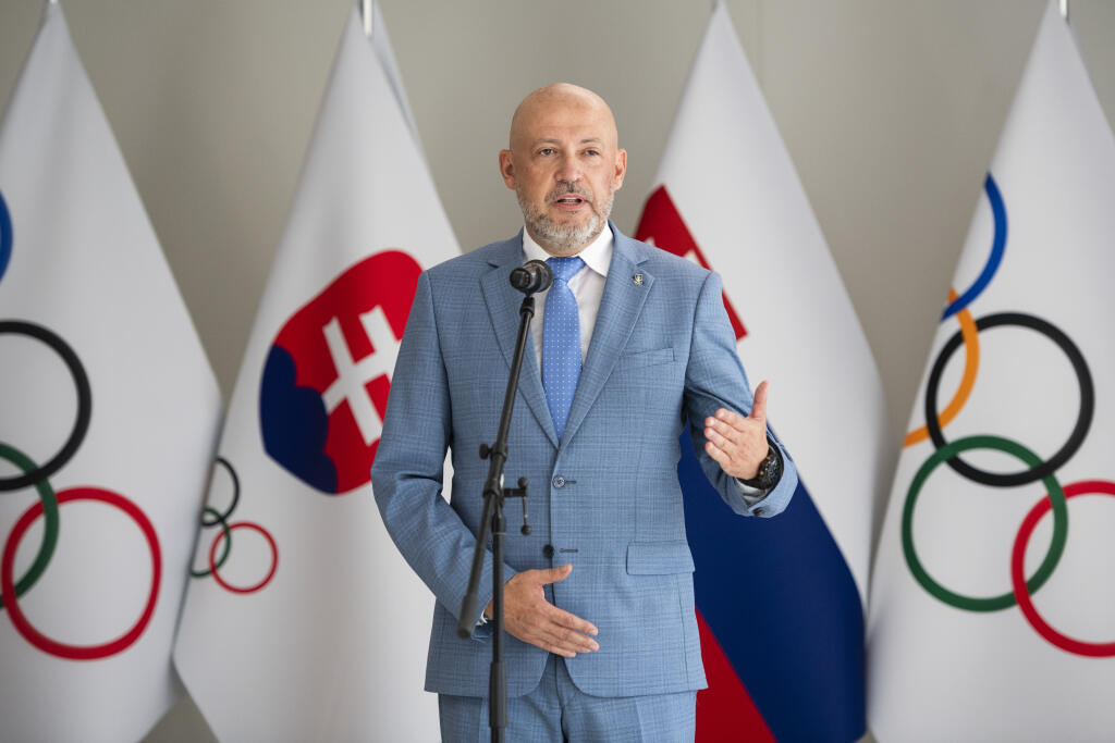 Siekel nesúhlasí, že MOV povolila športovcom kľačať na omypiáde v Tokiu.
