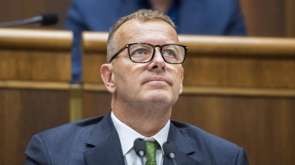 Na snímke predseda NRSR Boris Kollár (Sme rodina) počas 73. schôdze NRSR o odvolaní podpredsedu vlády a ministra financií SR Igora Matoviča (OĽaNO) v Bratislave 28. septembra 2022. FOTO TASR - Jaroslav Novák