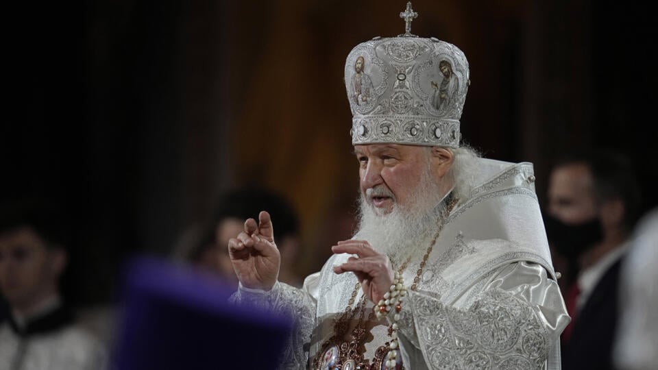KK14 archív Moskva - Na archívnej snímke z 24. apríla 2022 najvyšší predstaviteľ ruskej pravoslávnej cirkvi patriarcha Kirill počas veľkonočnej omše v Moskve. Británia pridala vo štvrtok 16. júna 2022 na sankčný zoznam najvyššieho predstaviteľa ruskej pravoslávnej cirkvi patriarchu Kirilla, blízkeho spojenca šéfa Kremľa Vladimira Putina, za