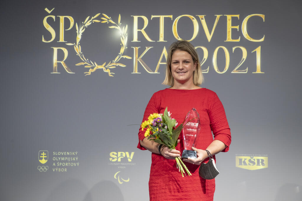 Strelkyňa Zuzana Rehák Štefečeková obsadila druhé miesto za Petrou Vlhovou.