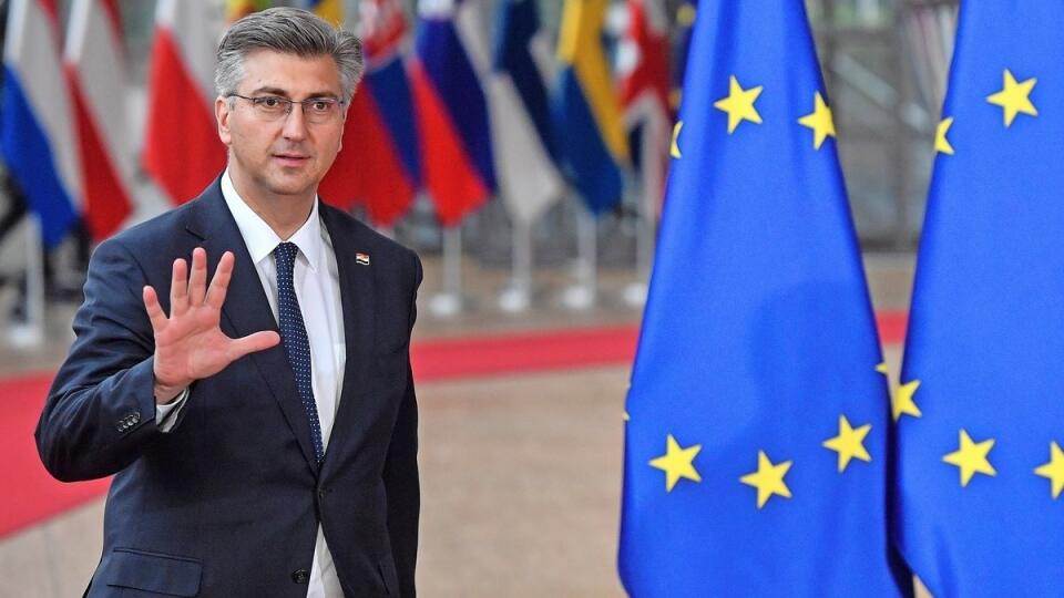 Vláda Andreja Plenkoviča navýšila kvóty pre pracovníkov z cudziny. Krajina sa ekonomicky pozviechala po tom, ako vstúpila do Európskej únie.