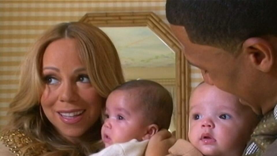 Mariah Carey (42) a Nick Cannon (31),
dievčatko Monroe a chlapček Moroccan (30. 4. 2011)