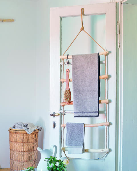 Páči sa vám rebrík na uteráky v kúpeľni? Urobte si ho!