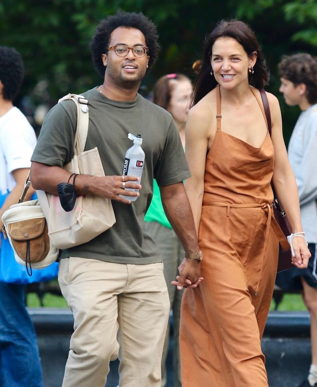 Katie Holmes a hudobník Bobby Wooten - láska robí divy!
