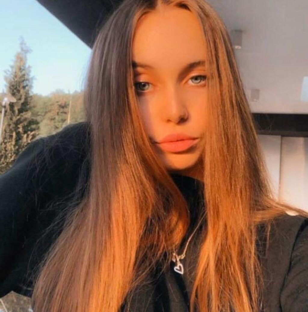 Zara Demitrová sa venovala atletike.