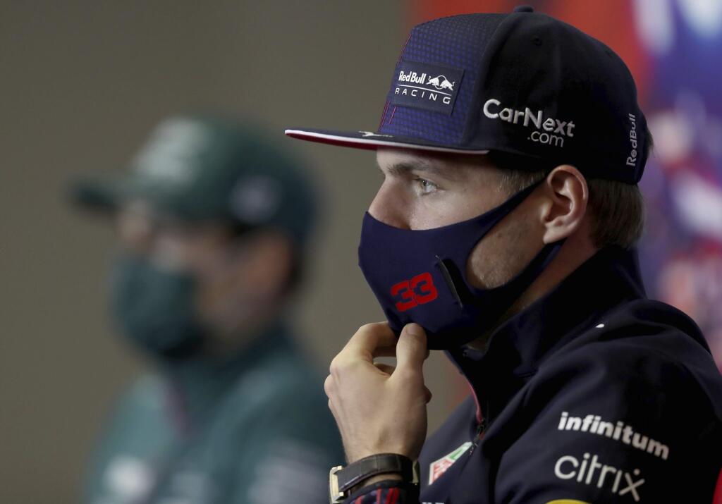 Max Verstappen počas tlačovej konferencie.