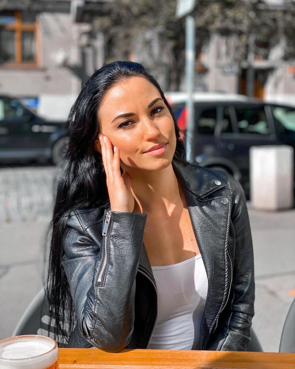 Alžbeta Ovečková patrí k najkrajším športovkyniam pod Tatrami, no uverili by ste tomu, že sa už dlhé roky venuje karate?