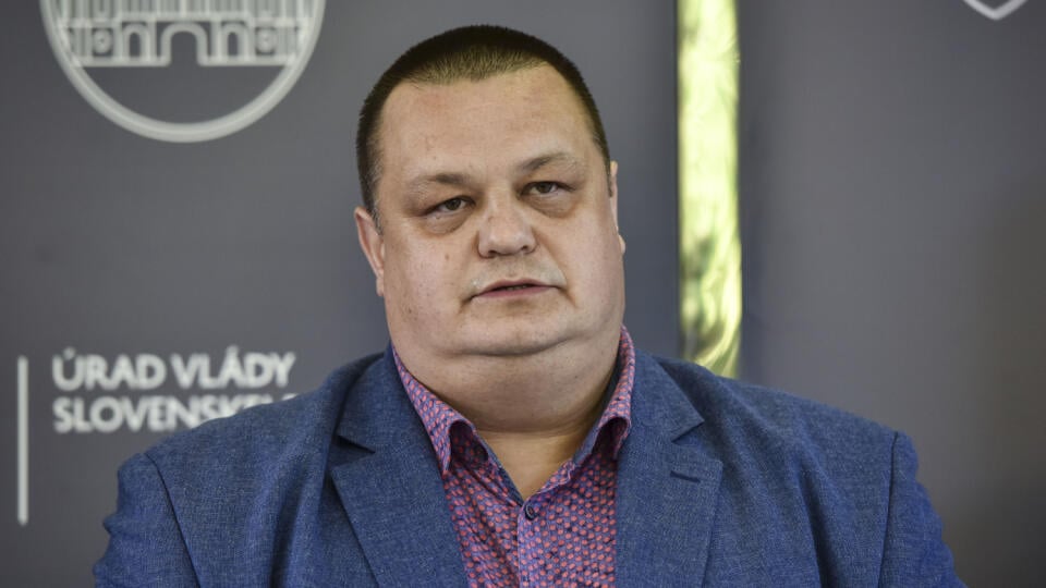 Na snímke hlavný hygienik SR Ján Mikas počas tlačovej konferencie po rokovaní konzília odborníkov na Úrade vlády 13. júla 20202 v Bratislave. FOTO TASR - Pavol Zachar