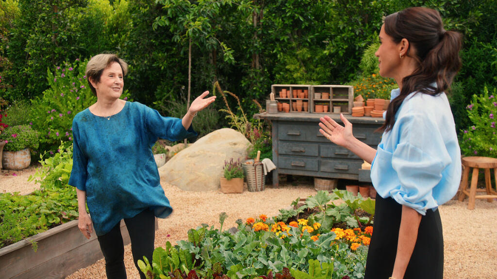 Alice Waters a Meghan v seriáli With love, Meghan.