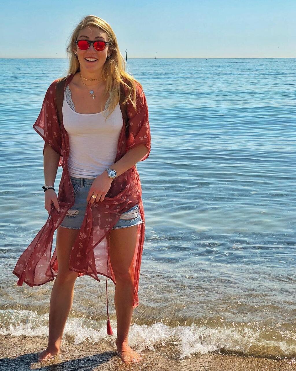 Mikaela Shiffrinová sa dokáže predať akokoľvek. Nechýbajú ani odvážne zábery.