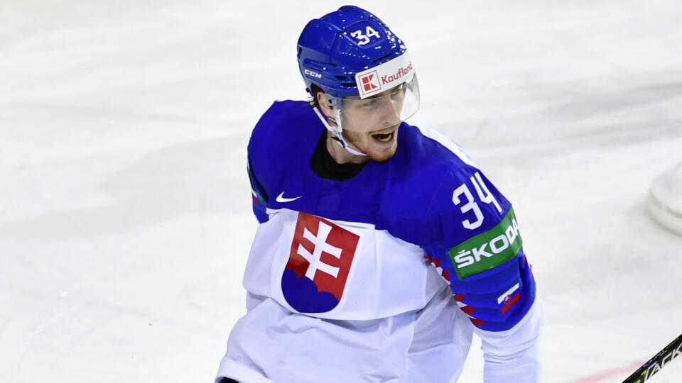 Na snímke hokejista Peter Cehlárik (Slovensko) sa teší z gólu v zápase základnej A-skupiny Slovensko - Dánsko na 84. majstrovstvách sveta v ľadovom hokeji v lotyšskej Rige v sobotu 29. mája 2021. FOTO TASR - Jaroslav Novák