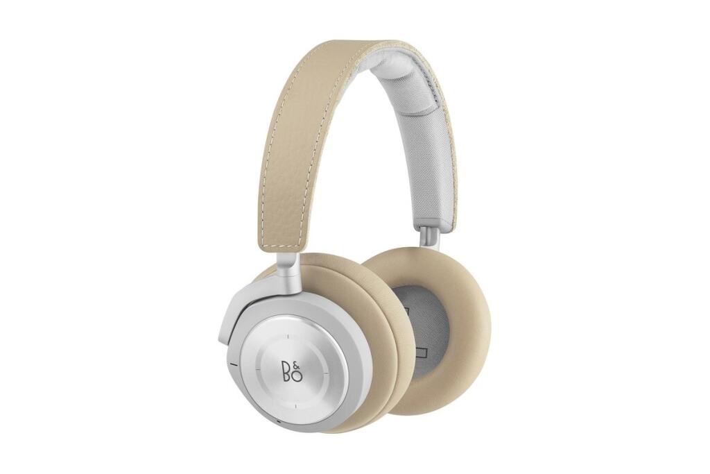 Beoplay H9i v béžovej farbe