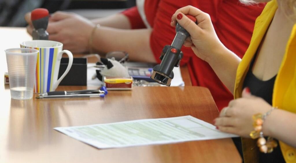 Elektronická komunikácia s daniarmi je po zmene webu naďalej ťažkopádna