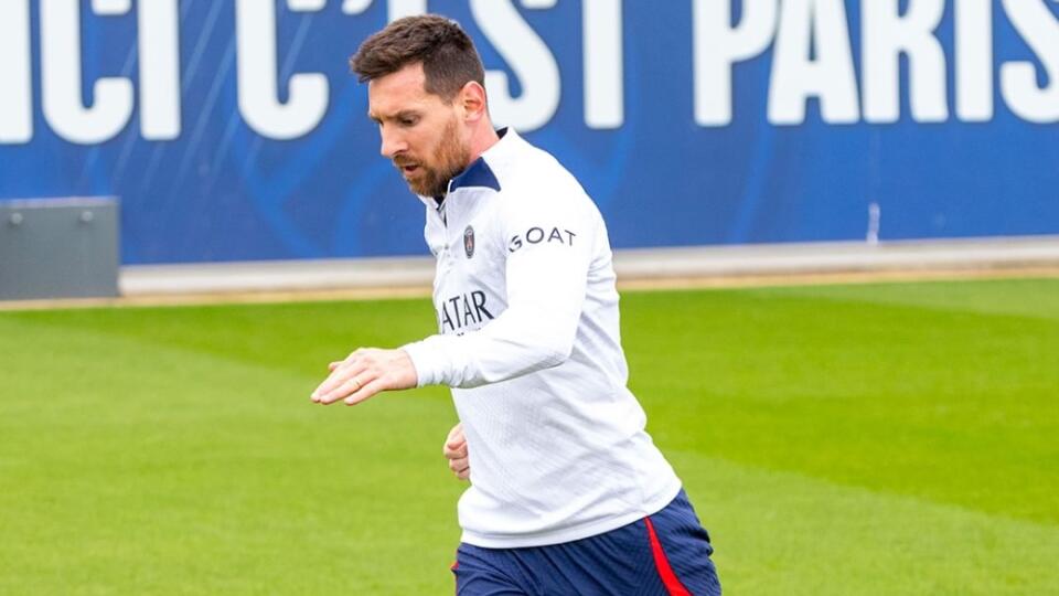 Messi počas tréningu PSG.