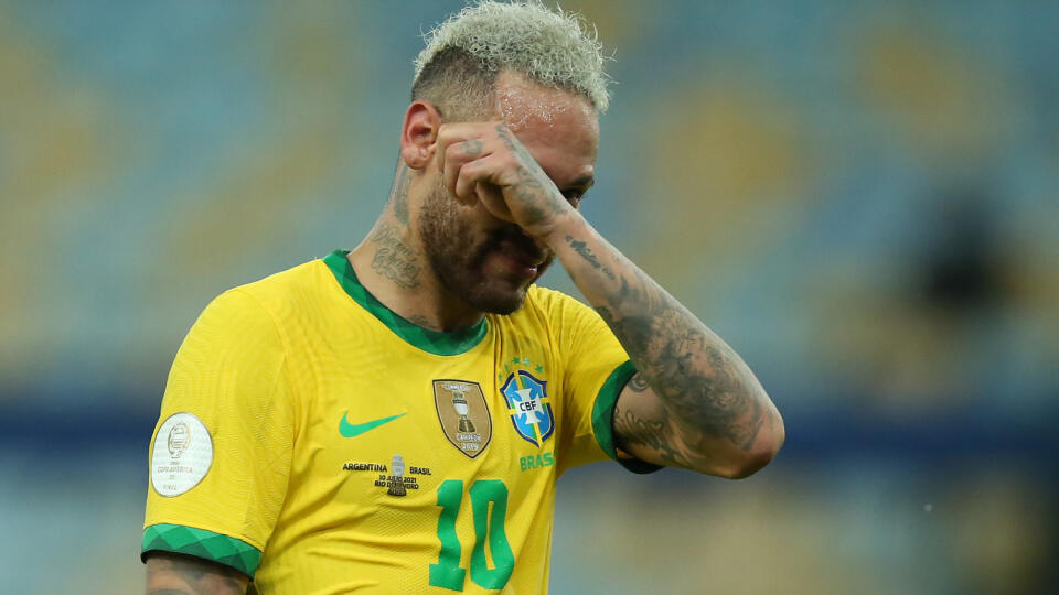 Neymar prežíval po záverečnom hvizde veľké sklamanie a neubránil sa ani slzám