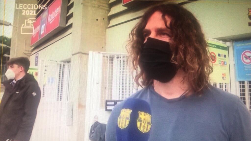 Bývalý kapitán Barcelony Carles Puyol