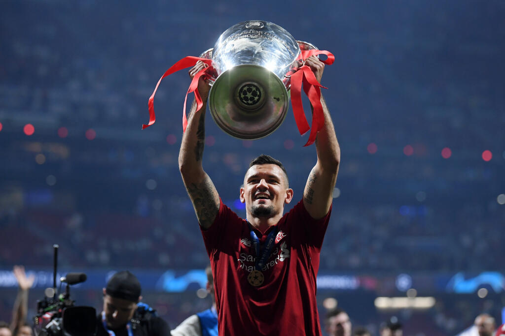 7.) Dejan Lovren - 20 miliónov eur. Lovren je tridsaťročný obranca hrajúci za FC Liverpool.