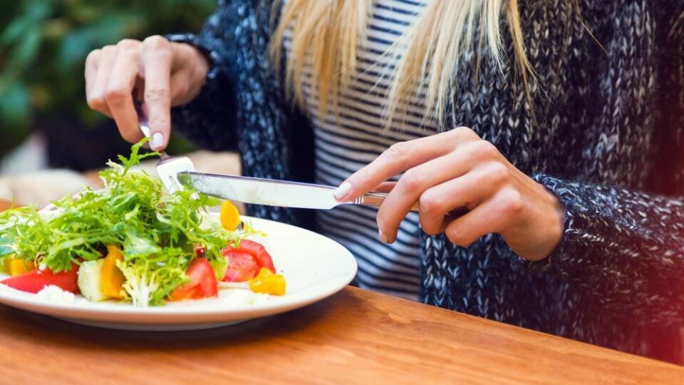 Blonde,Woman,Eating,Green,Healthy,Tasty,Eco,Salad,On,City