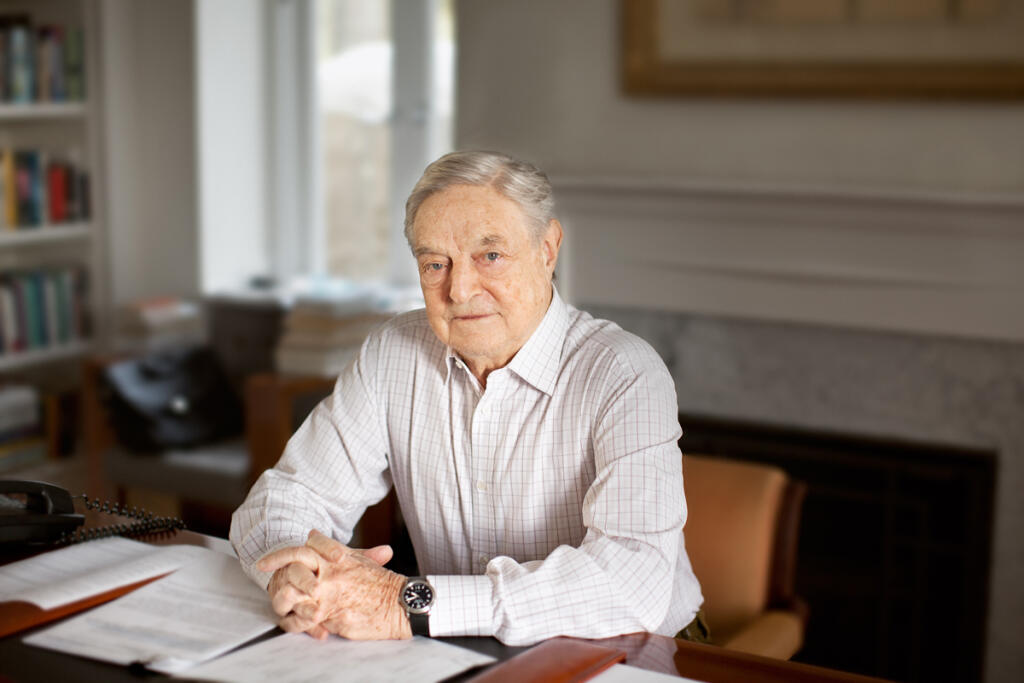 Soros sa chystá obchodovať s kryptomenami, ktoré vyhlásil za bublinu