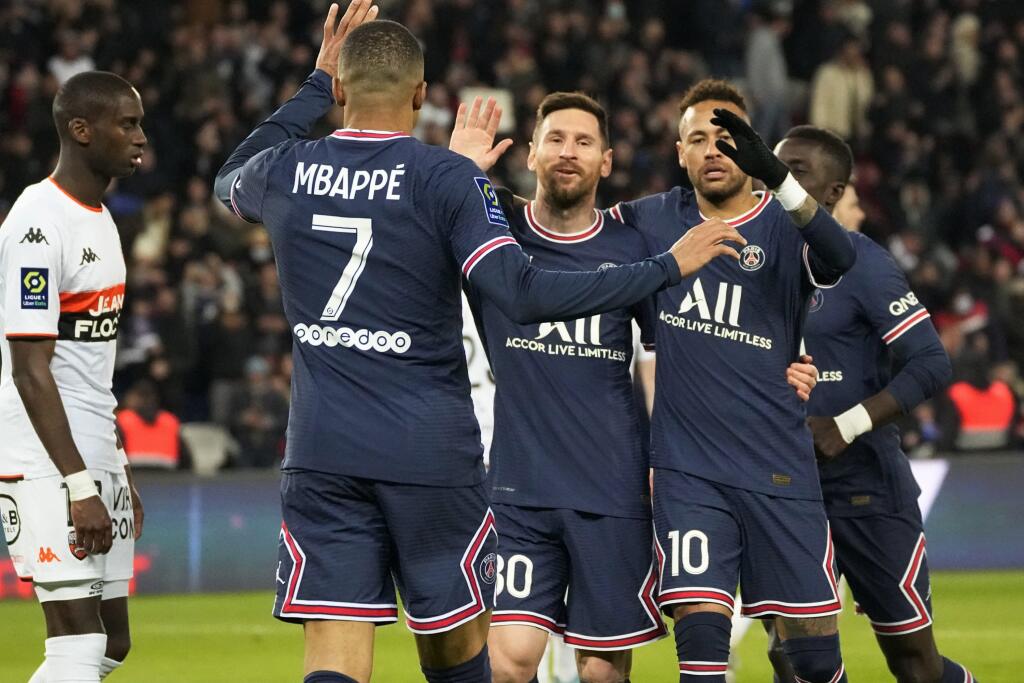 Messi sa v aktuálnej sezóne v drese PSG solídne rozstrieľal, no Francúzom prekáža, že príliš často sedí vo svojom lietadle a labzuje po svete.