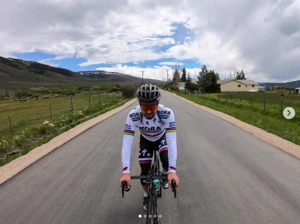 Sagan sa v týchto dňoch pripravuje na ďalšie preteky. Slovenský cyklista v zámorí taktiež prekvapil fanúšikov.
