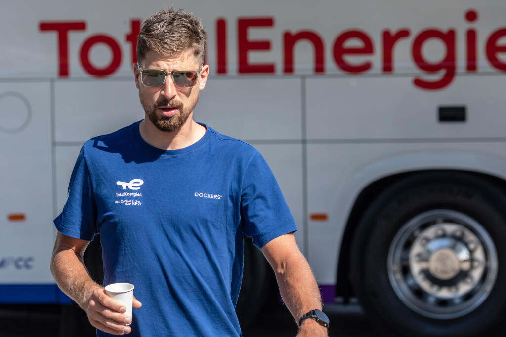 Sagan bol pred dnešnou úvodnou etapu skvele naladený. Úsmev mu však zmizol, pretože počas celého dňa pršalo.