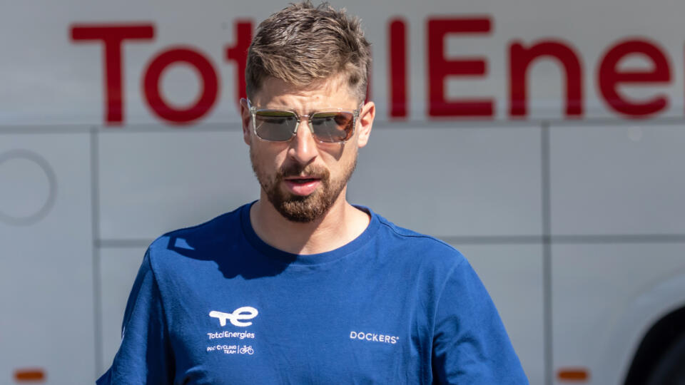 Na snímke je slovenský cyklista Peter Sagan pred tréningom v meste Kodaň. S tímom Total Energie bude pretekať na 109. ročníku Tour de France.