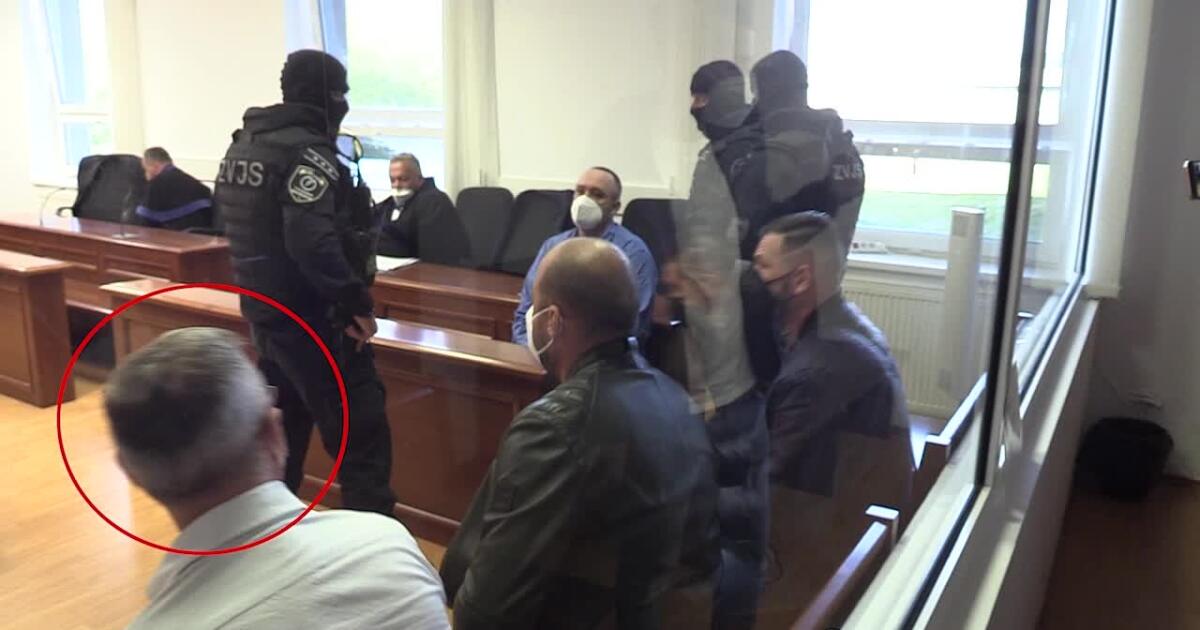 Na procese s hrobárom sátorovcov vypovedal exšéf kriminálky z Galanty: Sátora som dobre poznal!