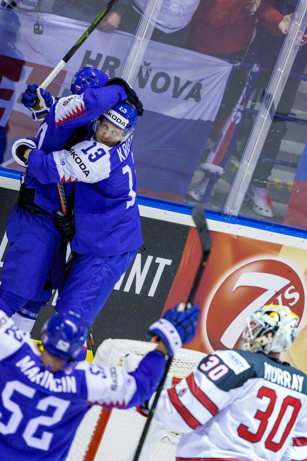 Na snímke Tomáš Tatar a Michal Krištof počas zápasu A skupiny hokejových Majstrovstiev sveta IIHF 2019 medzi reprezentáciami Slovenska a Kanady.