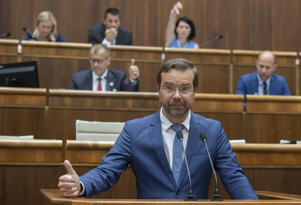 Na snímke poslanec parlamentu SR Marek Krajčí (OĽaNO) počas 66. schôdze NR SR 23. júna 2022 v Bratislave. FOTO TASR - Martin Baumann