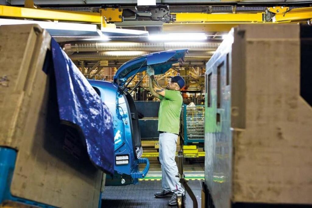 Automobilky prekročili magickú hranicu šiestich núl