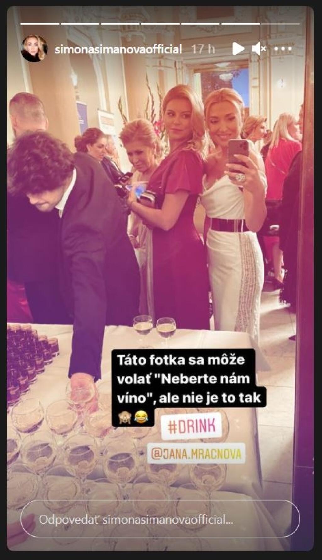 Na galavečere nechýbala ani moderátorka a partnerka tenistu Lukáša Lacka Simona Simanová.