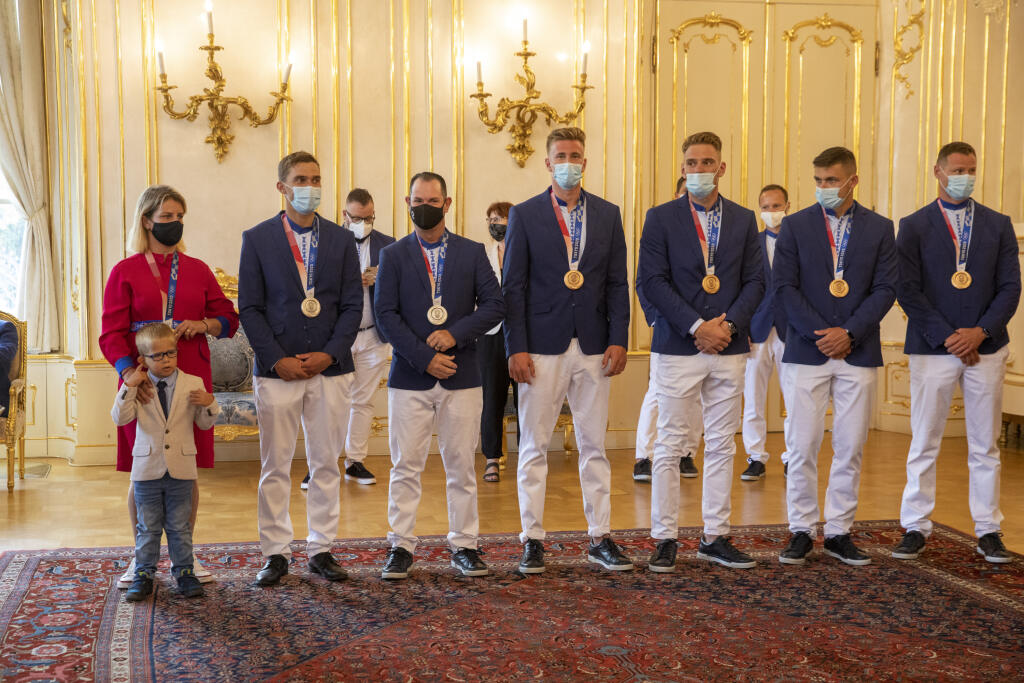 Prezidentka Zuzana Čaputová prijala v prezidentskom paláci slovenskích medailistov
z olympiády 2020 v Tokiu
Na obr.: