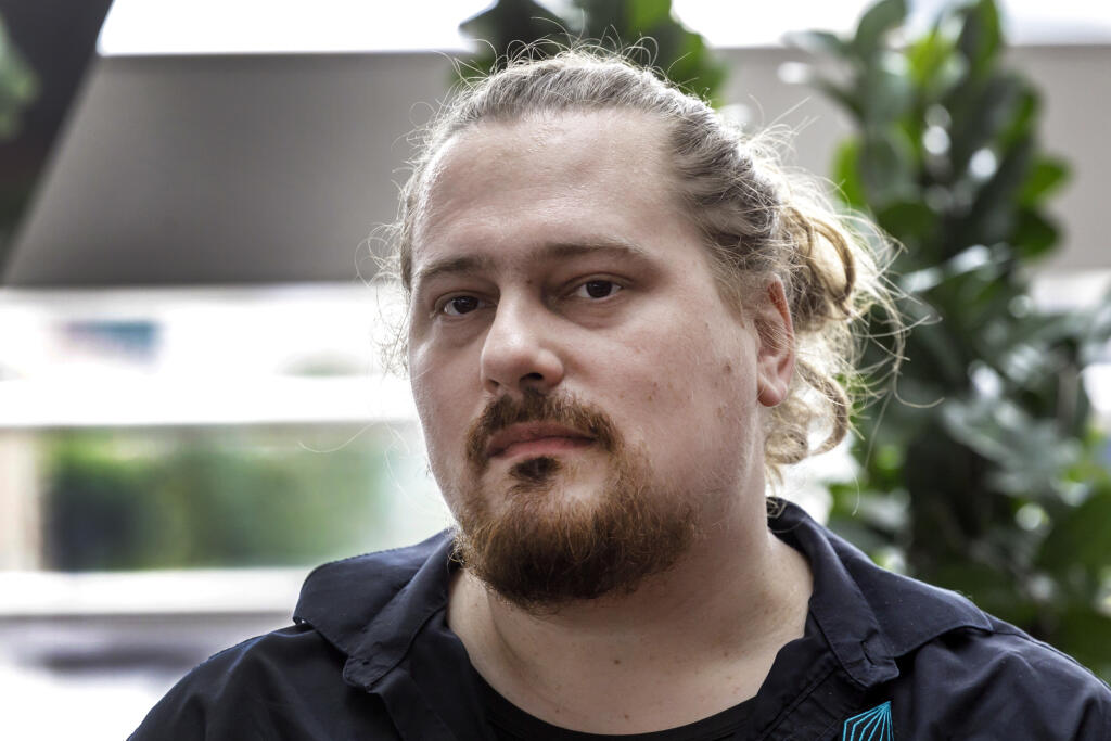 Slovenský módny kráľ Boris Hanečka sa predstaví už túto sobotu so svojou novou kolekciou na Fashion Live.