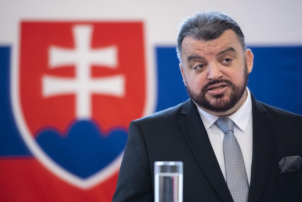 SR Chmelár prezident kandidatúra TK BAX