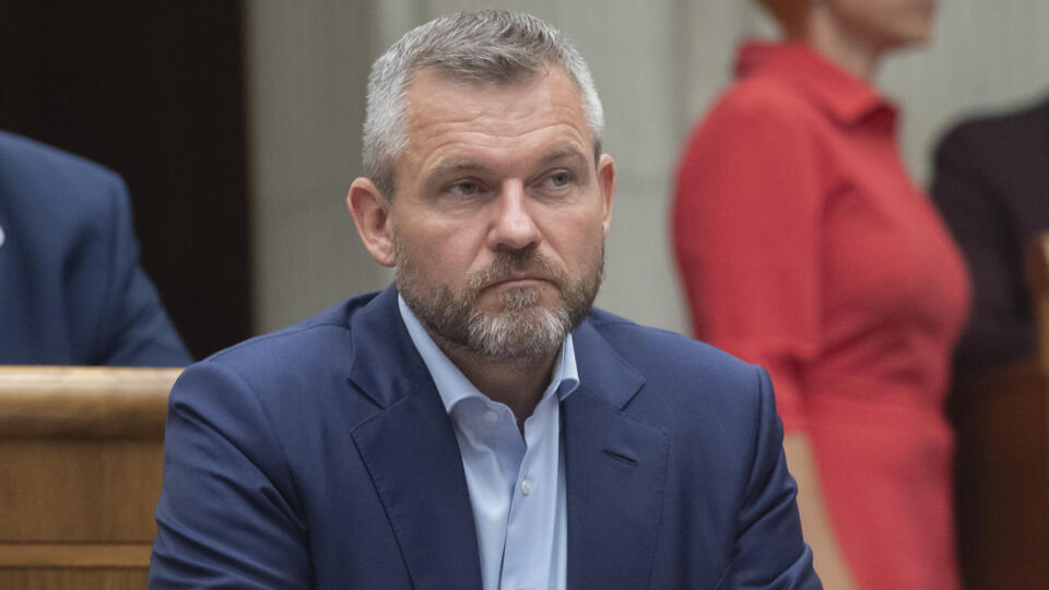 Na snímke nezaradený poslanec parlamentu SR Peter Pellegrini počas 66. schôdze NRSR 22. júna 2022 v Bratislave. Národná rada (NR) SR v stredu prelomila veto prezidentky SR Zuzany Čaputovej v prípade zákona o financovaní voľného času dieťaťa. Zákon schválilo plénum v pôvodnom znení a odmietlo pripomienky hlavy štátu. FOTO TASR - Martin Baumann