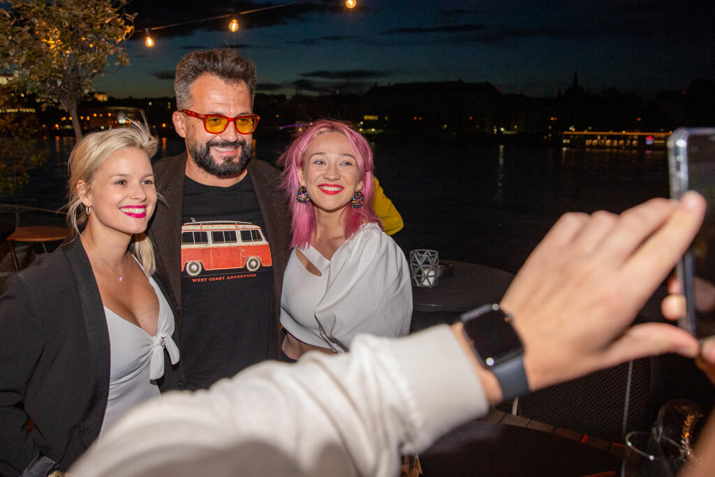 25. “ MEDIA PARTY ” TV Markíza sa uskutočnila na lodi Sundeck na Tyšrovom Nábreží v Bratislave. Na snímke jePatricie Pagáčová, Marián Čekovský a Tereza Mašková.