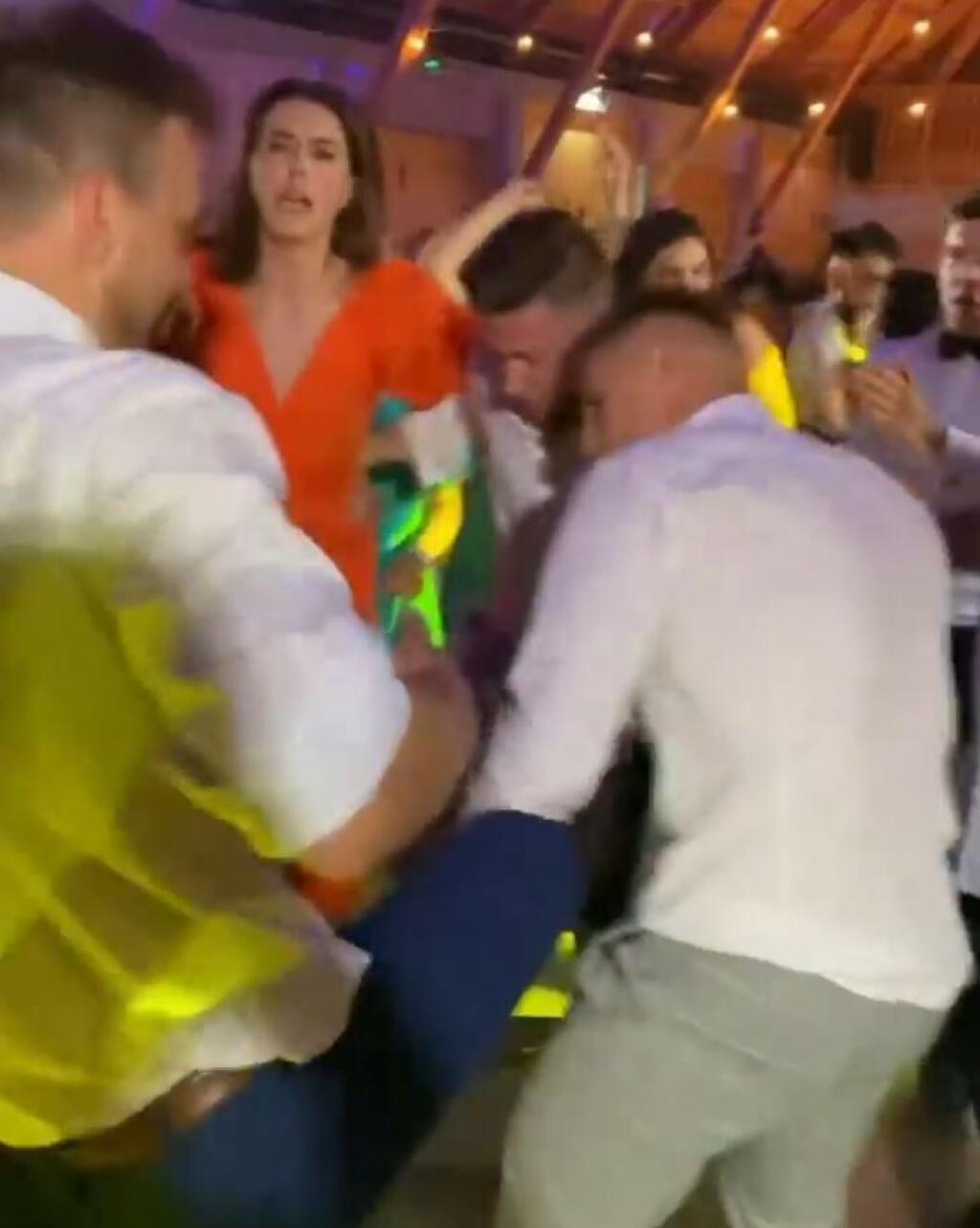 Petra Vlhová si poriadne užívala na svadbe Šimona Klimčíka.