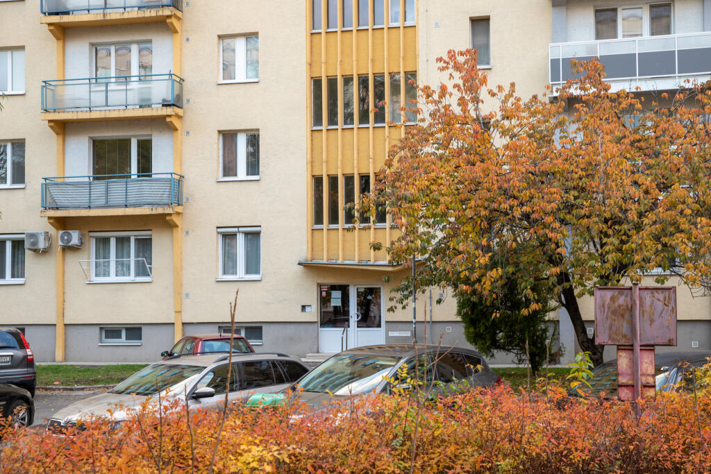 Na snímke je bytovka v ktorej býval generálny riaditeľ klubu Bratislava Capitals Dušan Pašek.