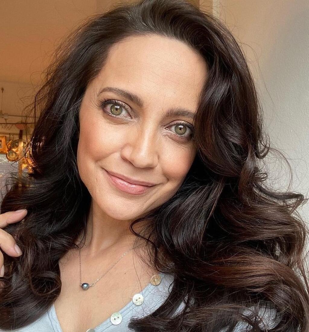 Nenápadné, ale aj také, čo padnú ihneď do oka. Lucie Bílá má rada šperky a je jedno, či sú hriešne drahé, alebo ju krášli len bižutéria. Každý z nich rozpráva príbeh...