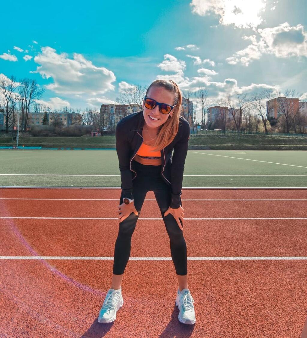 Biatlonistka Paulína Fialková patrí k najkrajším slovenským športovkyniam súčasnosti, no okrem pôvabu púta pozornosť aj svojimi výkonmi.