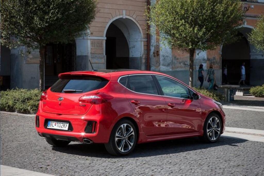 Test: Aká je Kia Cee'd po facelifte a s trojvalcom? Mohla by menej „žrať“