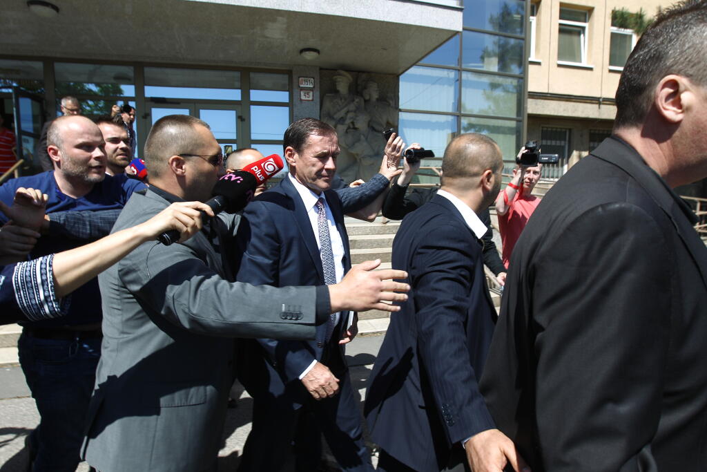 Juraj Siroky na vysluchu na policii. Kde vypovedal aj so synom.