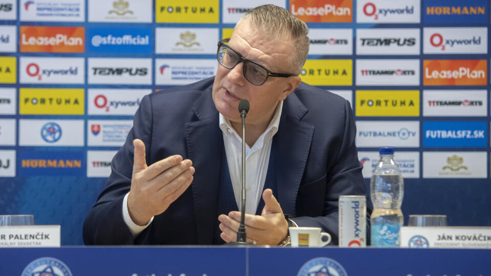 Na snímke prezident Slovenského futbalového zväzu (SFZ) Ján Kováčik počas tlačovej konferencie k usporiadaniu ME 21 vo futbale v roku 2025 na Slovensku 26. januára 2023 v Bratislave. FOTO TASR - Martin Baumann