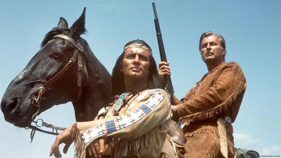 Winnetou, legendárny náčelník Apačov, a jeho biely brat Old Shatterhand.