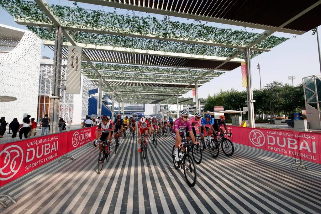 Peter Sagan v Dubaji oddychoval, besedoval a aj vyhral preteky.