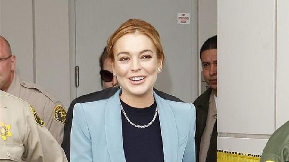 Na tvári Lindsay Lohan bolo vidieť po pojednávaní úľavu.