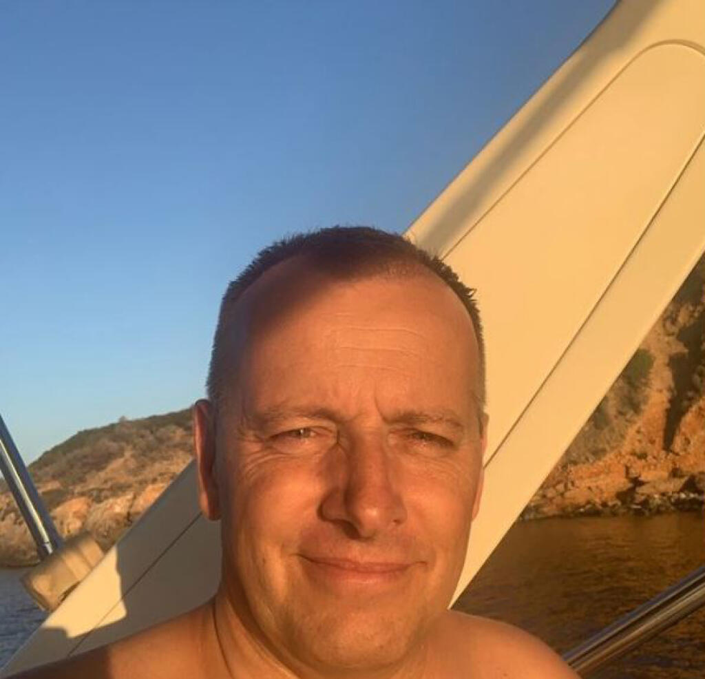 „Nejde o žiadny návrat k Andrei. Máme dobrý korektný vzťah. Rovnako pôjdem na dovolenku aj s ostatnými deťmi,” vyjadril sa samotný Boris. Čím teda dal najavo, že vo vzťahu s ňou nie je.