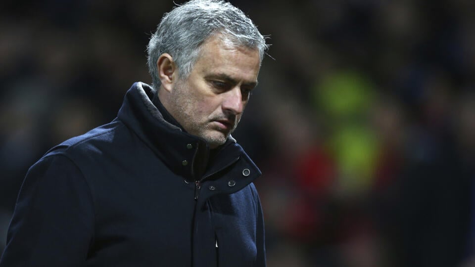 Nezamestnaný futbalový tréner Jose Mourinho má už plné zuby ničnerobenia.