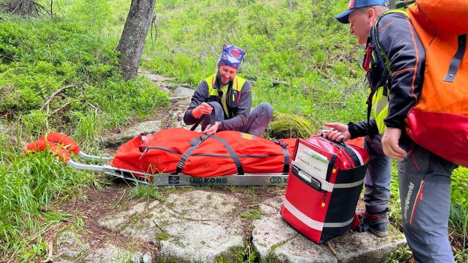 55-ročná Slovenka si v sedle Javorie zranila bedrový kĺb, skončila v nemocnici